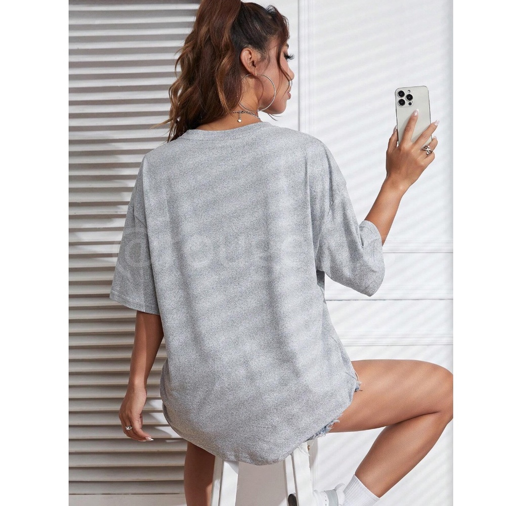 Gray Oversized Tee Crewneck Short Sleeve Printed Black White Appliqué Mona Lisa - Picture 6 of 8